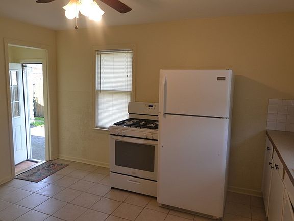 4th image of 39 N Avenue B