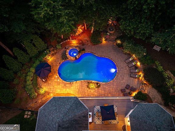 3rd image of 605 Hickory Mill Ln