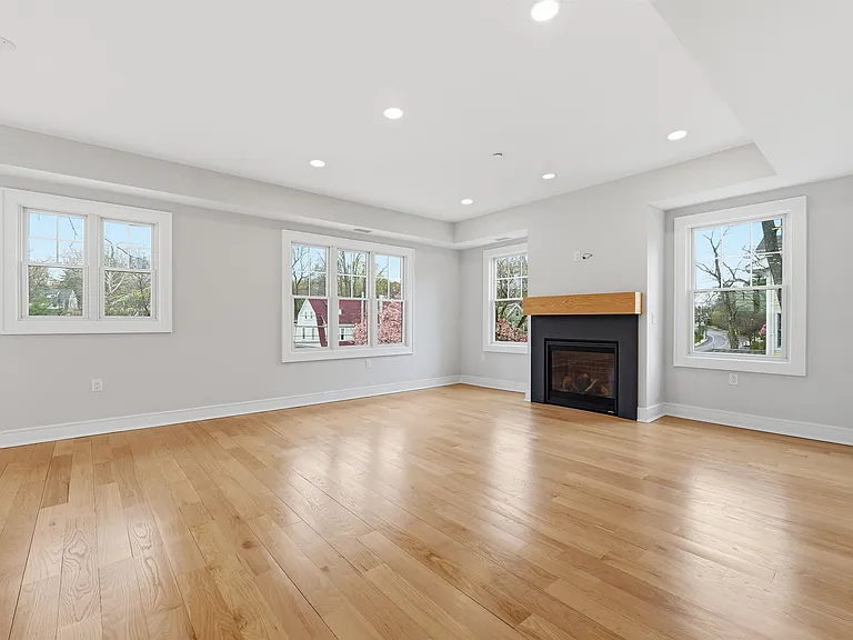 603 Springfield Ave #103 — Photo 2