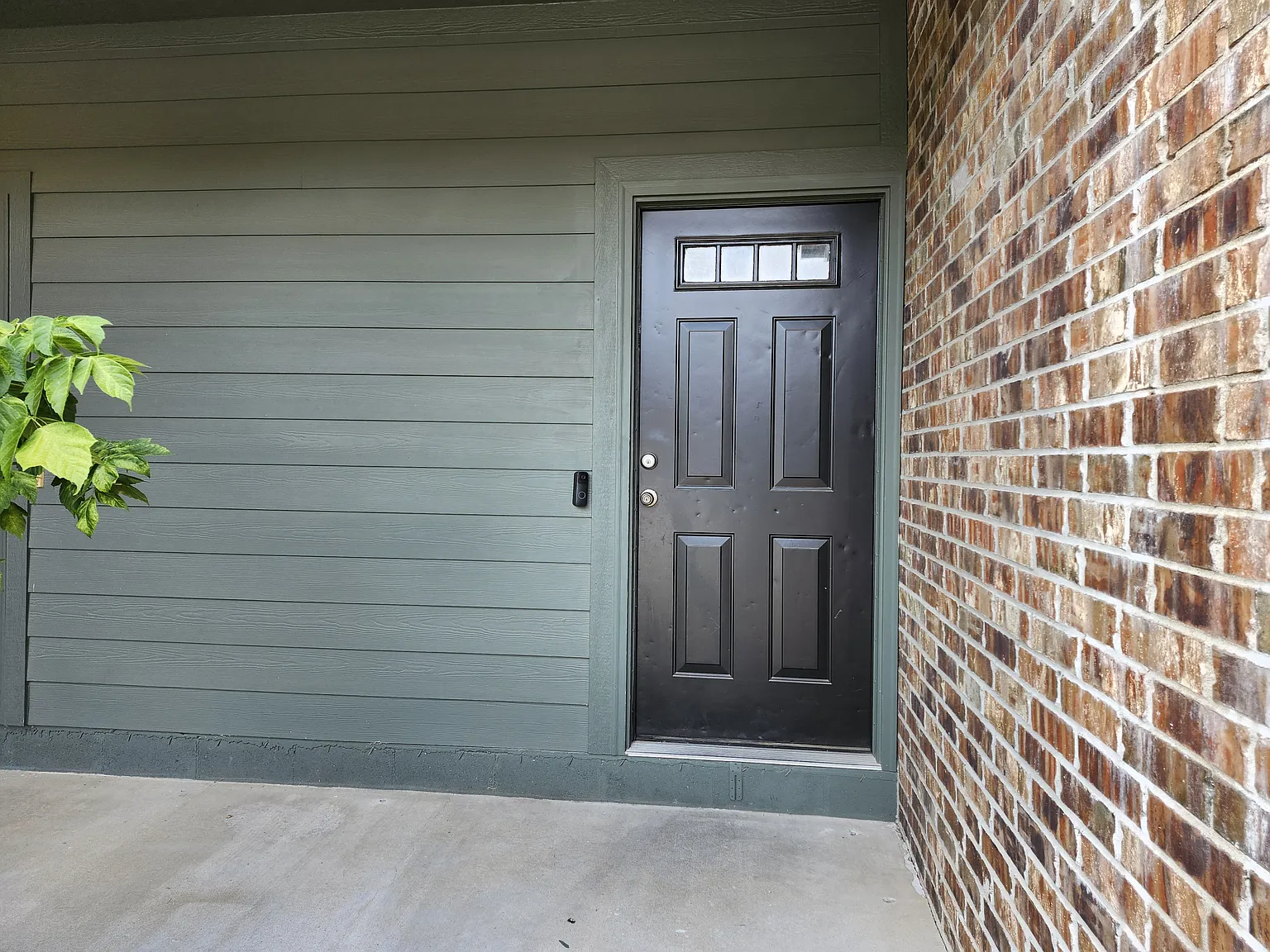 3 bed, 2.5 bath, 1424 sqft, $1,650 — Photo 2