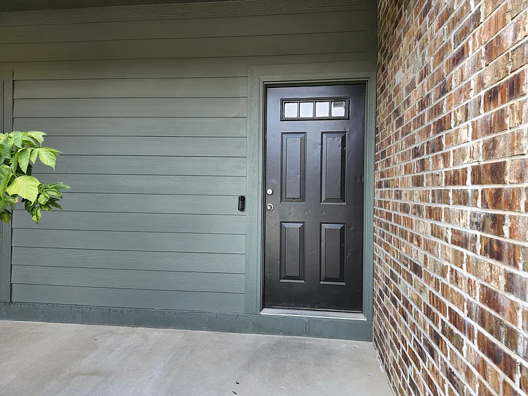 790 W Breeze Cv — Photo 2
