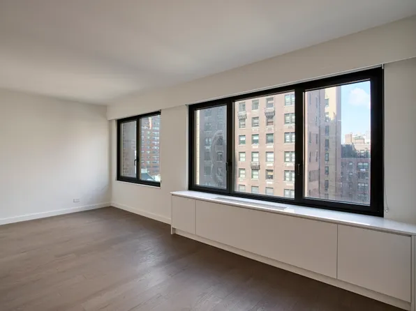 220 East 72nd Street image 2 of 19