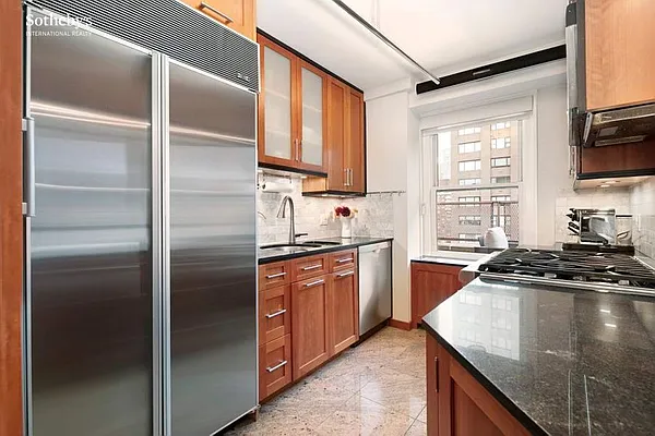 Sold by Sotheby's International Realty | media 7