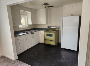 65 SW Brugger St, Portland, OR 97219