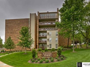 3003 Paddock Plz #104, Omaha, NE 68124
