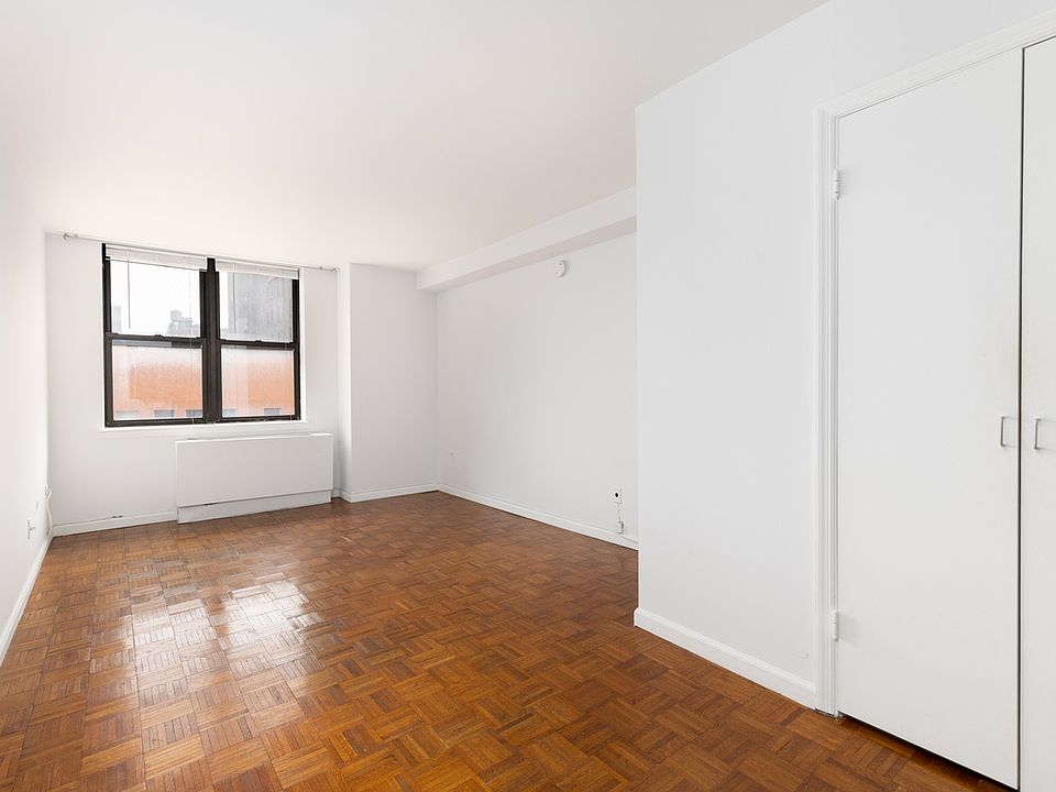 1st image of 222 W 14th St APT 6M