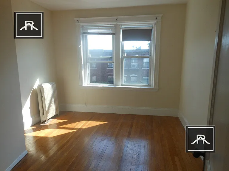 26 Park Vale Ave #9 — Photo 3