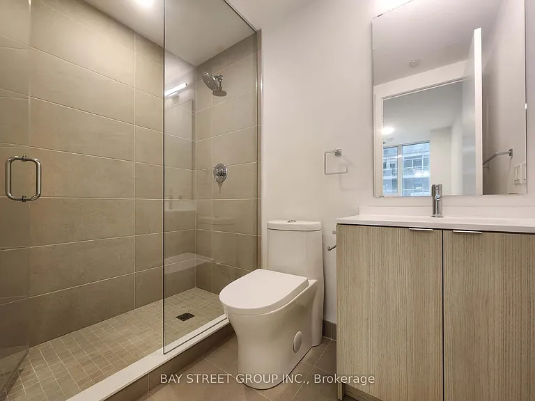 100 Queen St E #605 — Photo 16