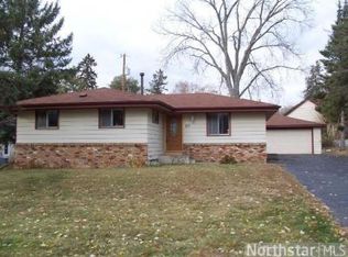 517 Hugo St NE, Fridley, MN 55432