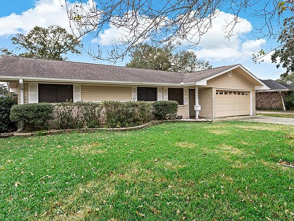 3rd image of 1003 Mimosa Dr