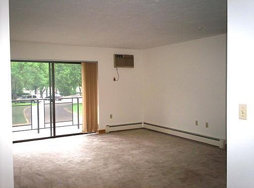 2nd image of 2344 Commonwealth Ave APT 2-2