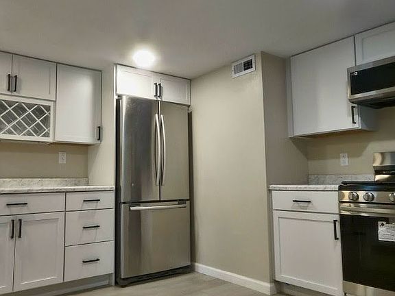 4th image of 4025 54th St #2