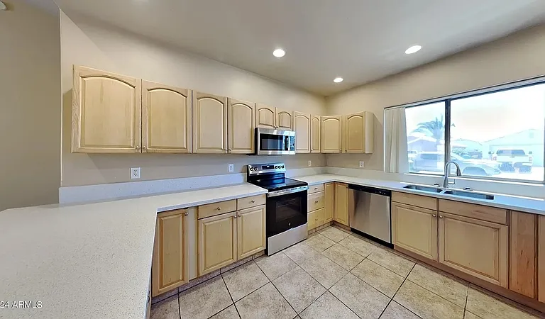 3002 E Jeanette Ct — Photo 6