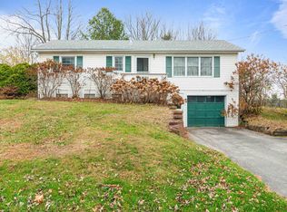 69 Arrowhead Ave, Milton, VT 05468