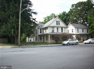 892 Broad St, Chambersburg, PA 17201