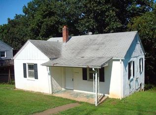 1046 Graves St, Martinsville, VA 24112
