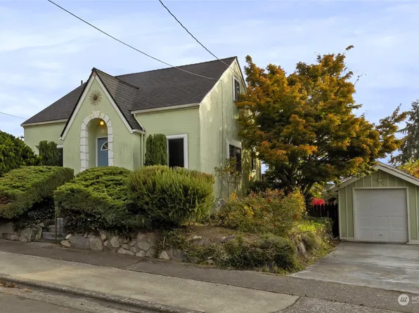 1320 Marguerite Avenue, Bremerton, WA 98337