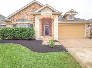 1211 Quarterhorse Dr, Alvin, TX 77511