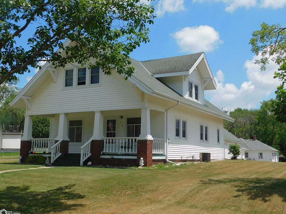 1st image of 513 Maple St