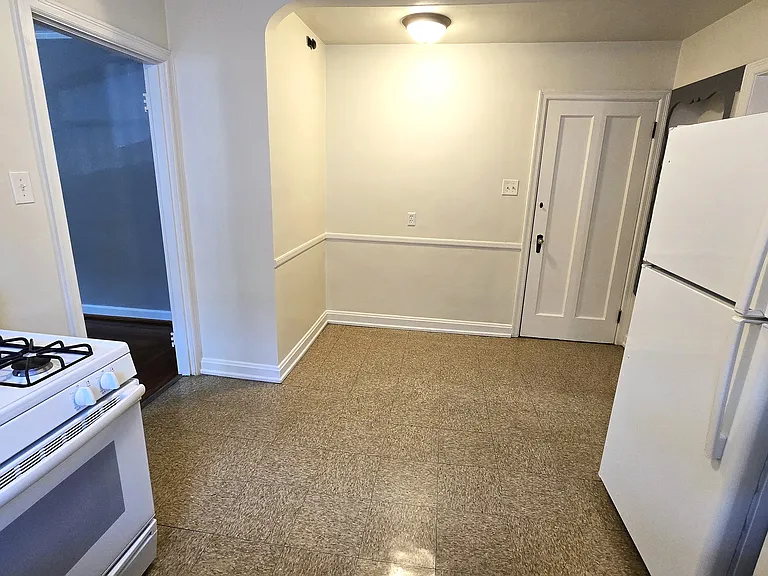 3884 Vine St — Photo 11