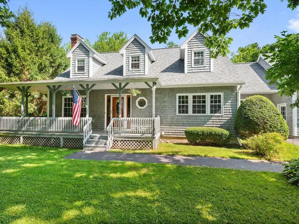 16 Page Place, Orono, ME 04473