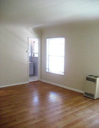 4th image of 338 N New Hampshire Ave APT 14