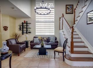 10141 NW 32nd Ter, Doral, FL 33172