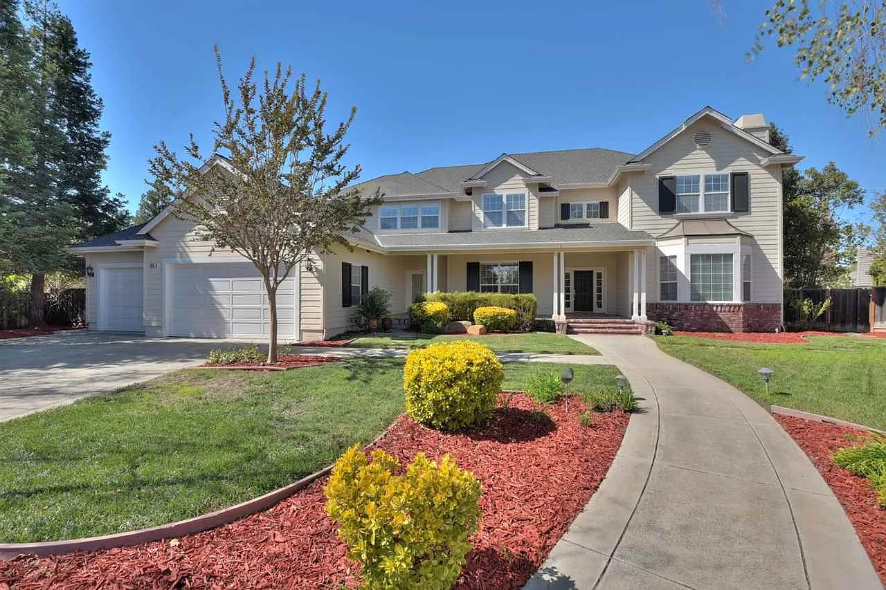 2046 Pinot Ct photo 1