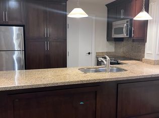 65 Burnaby Blvd, Toronto, ON M5N1G3