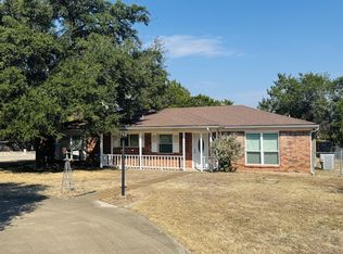 912 Woodview Dr, Granbury, TX 76048