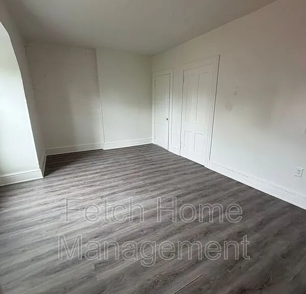 441 W Orange St #3B — Photo 3