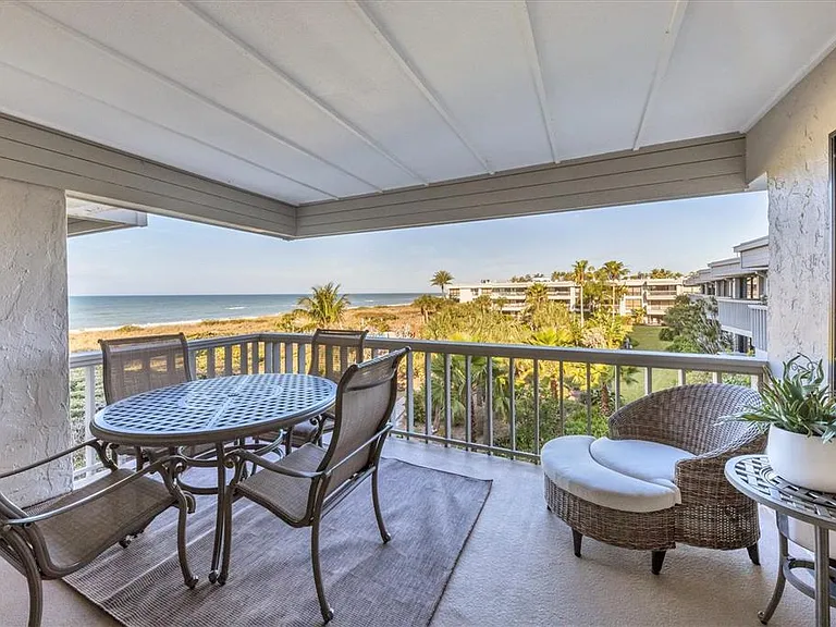 5757 Gulf Of Mexico Dr #305 — Photo 20
