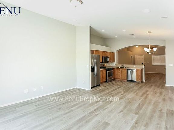 3rd image of 6448 Kenya Springs St