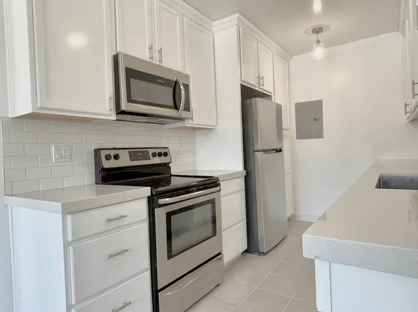 1849 S Bentley Ave APT 303, Los Angeles, CA 90025