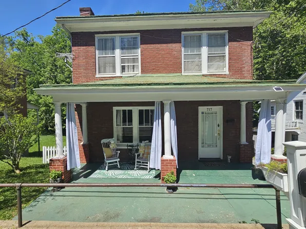 717 Thornhill Rd, Lexington, VA 24450