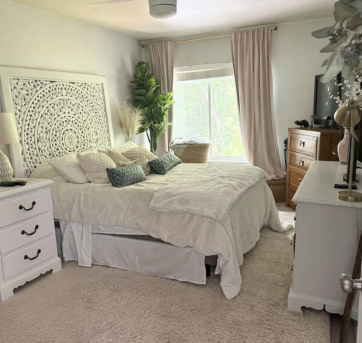 1 bed, 1300 sqft, $825 — Photo 1