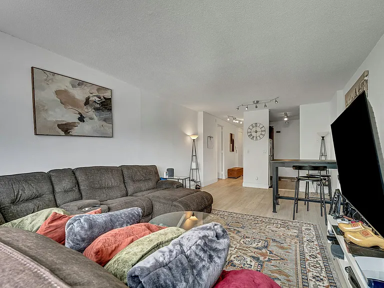 7002 John F Kennedy Blvd E #16H — Photo 5