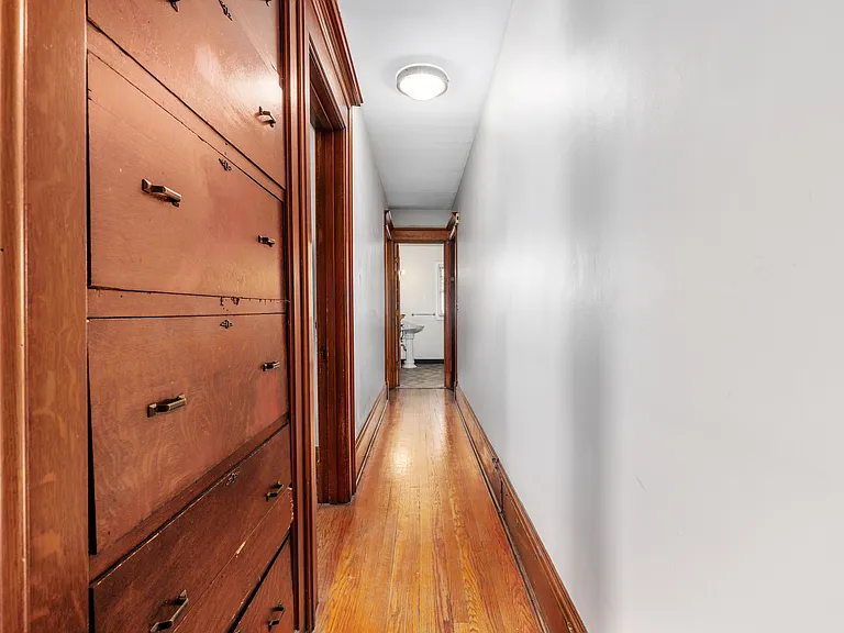 517 Livingston Ave NE #2 — Photo 7