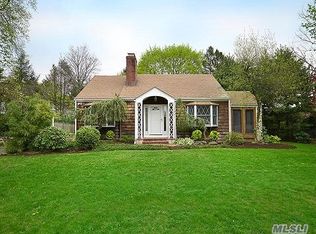 89 Glenlawn Ave, Sea Cliff, NY 11579