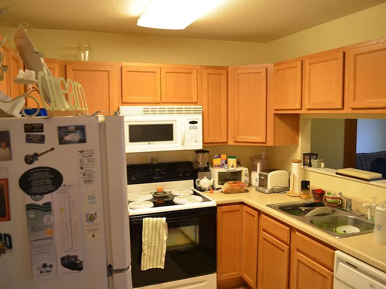 701 Altamonte Dr — Photo 5
