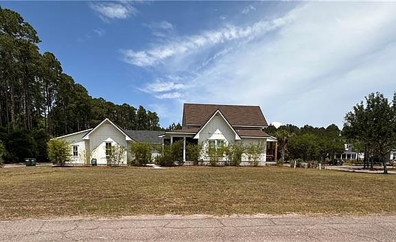4th image of 202 Placid Rd