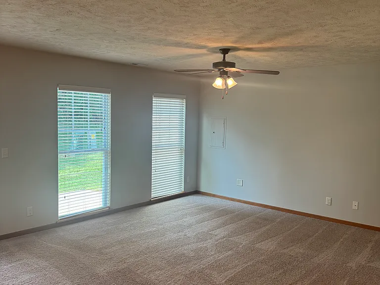 5721 Brendon Ln — Photo 5