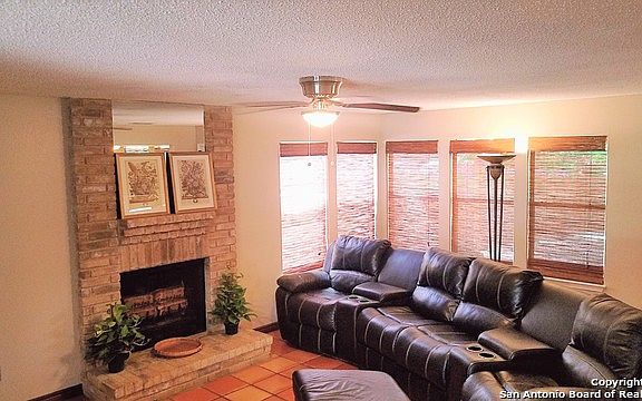 2nd image of 2139 River Hollow Dr