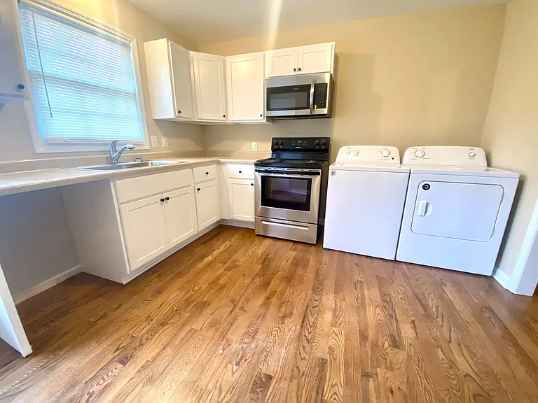 242 Cochran Rd — Photo 14