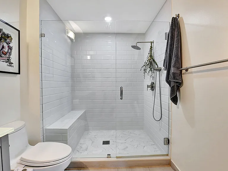 365 SE 6th Ave #204 — Photo 22