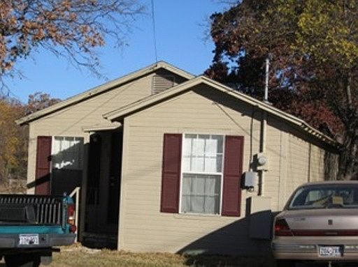 1st image of 216 NW 10th St