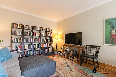 Sold by Batra Group Inc