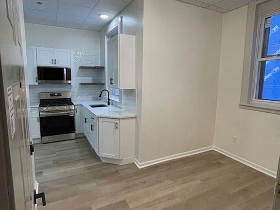 5th image of 110 Hamilton St APT 6