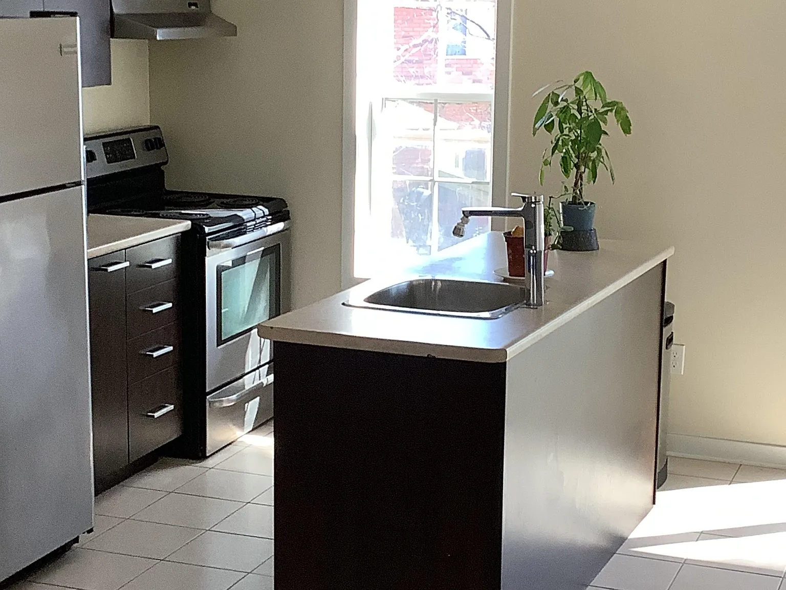 3 bed, $2,350 — Photo 4