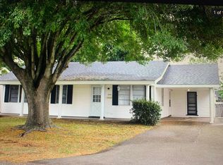 2218 3rd St, Port Neches, TX 77651
